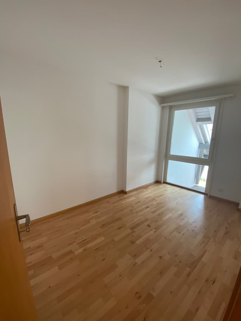 Heimelige Dachwohnung mit Cheminée (10)