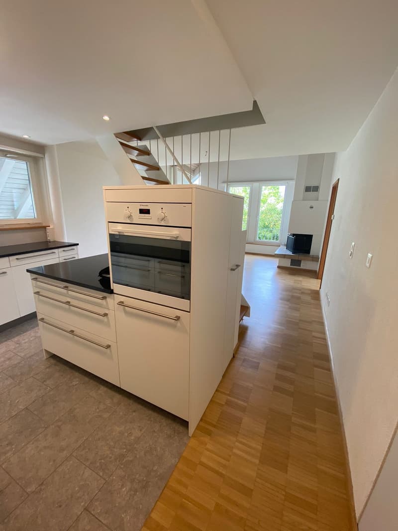 Heimelige Dachwohnung mit Cheminée (5)