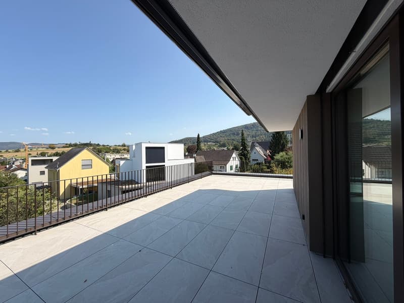 Moderne 2.5-Zimmer-Attikawohnung im Neubau mit grosszügiger Terrasse (6)