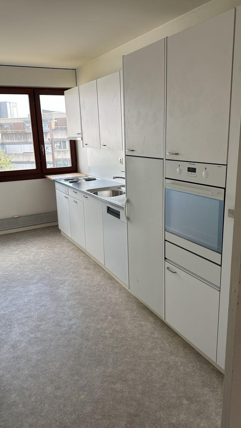 Helle, freundliche und optimal gelegene 3.5-Zimmerwohnung (St. Johann) (6)