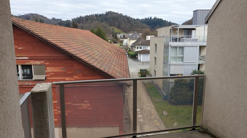 Helle 3.5- Zimmerwohnung mit 2 Balkone (9)