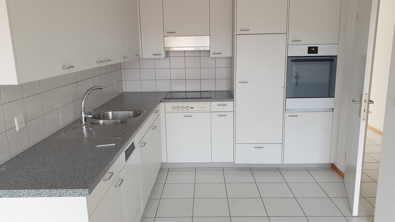 Helle 3.5- Zimmerwohnung mit 2 Balkone (2)