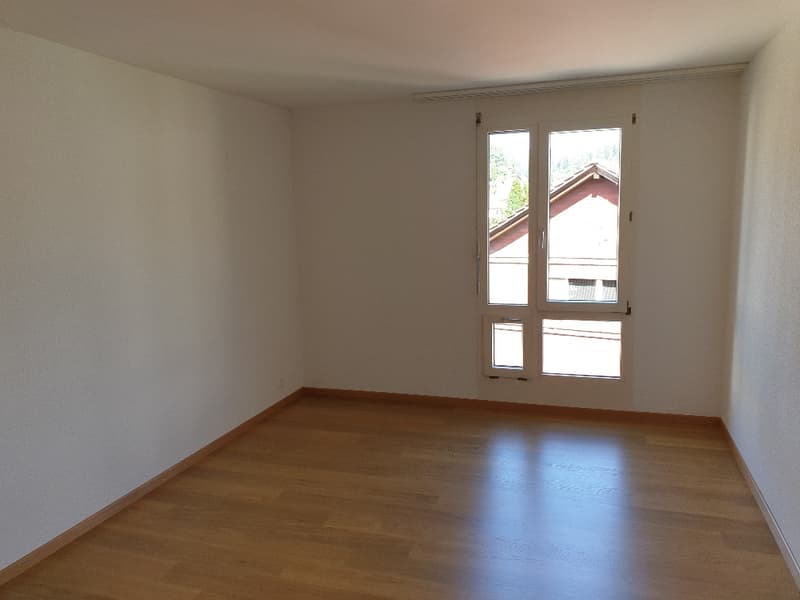 Helle 3.5- Zimmerwohnung mit 2 Balkone (6)
