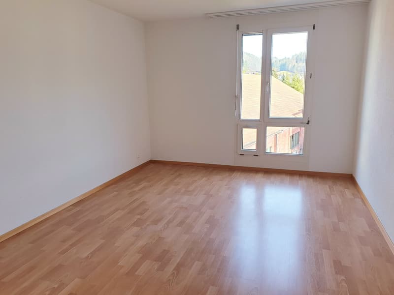 Helle zentral gelegene 4.5 Zimmerwohnung im 3. OG (8)