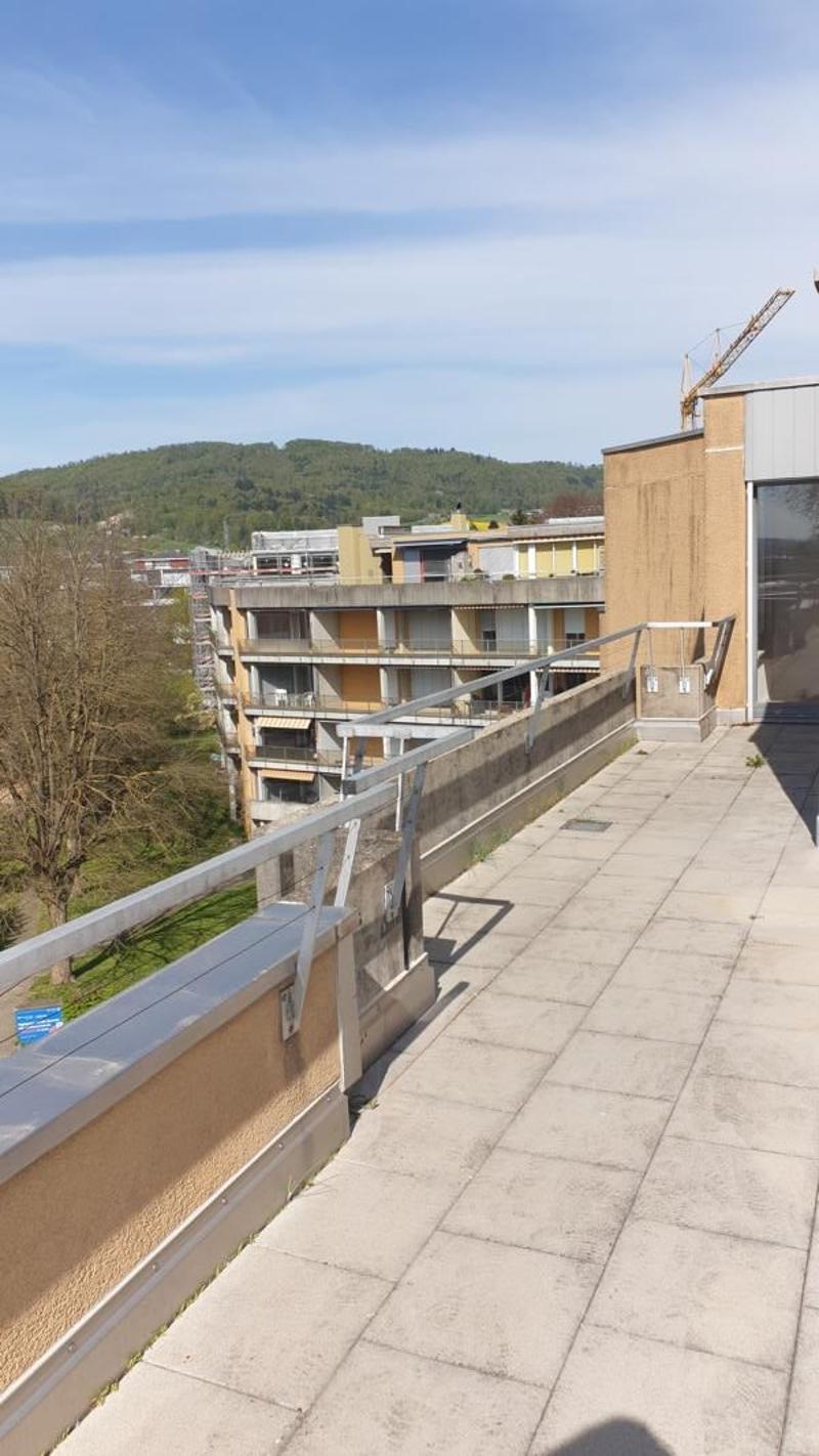 Helle, grosse, 5.5-Zimmerwohnung mit Aussicht (14)