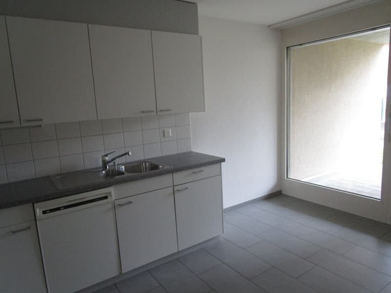 Ortszentrum - schöne 4.5 Zimmerwohnung mit Sitzplatz (7)
