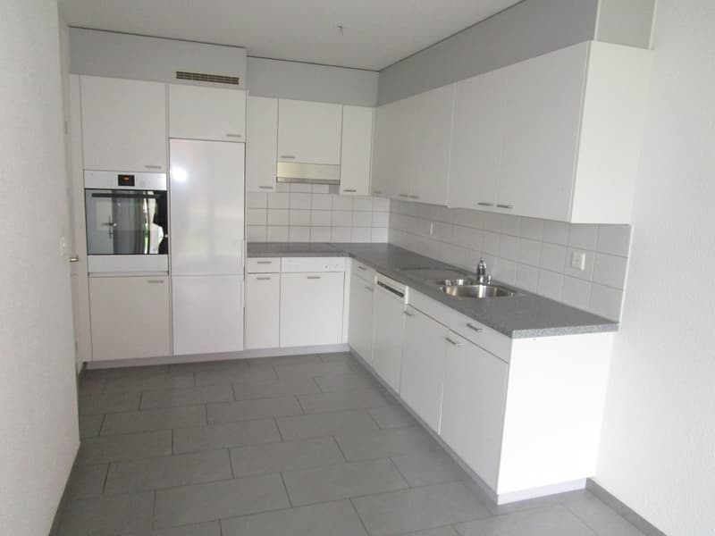 Ortszentrum - schöne 4.5 Zimmerwohnung mit Sitzplatz (6)