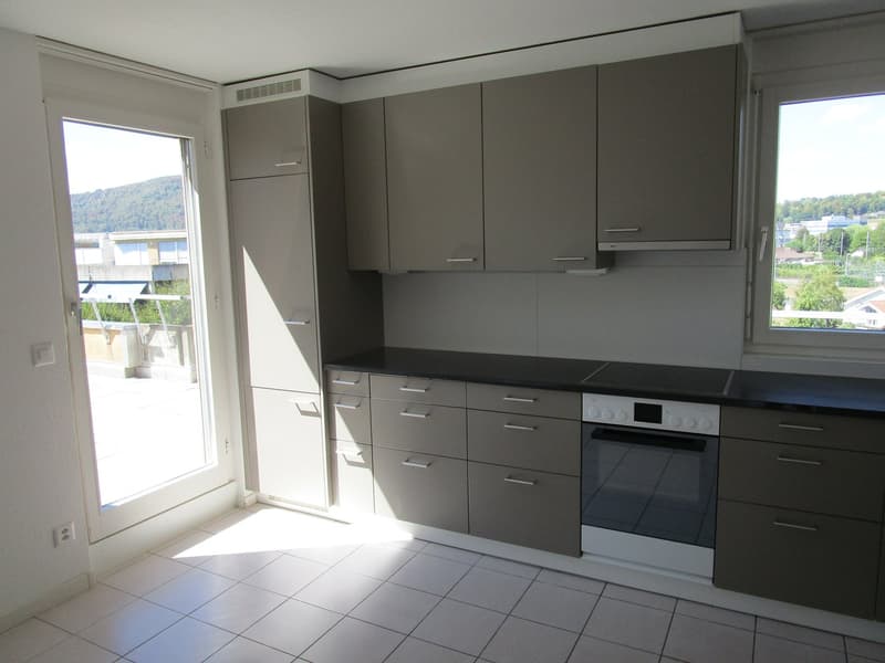 5.5-Zimmer-Attikawohnung mit Terrasse und Weitsicht in Oftringen (2)