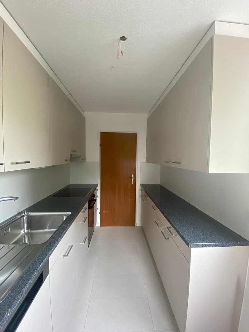 Frische 3.5-Zimmer-Wohnung mit Balkon in Olten (8)