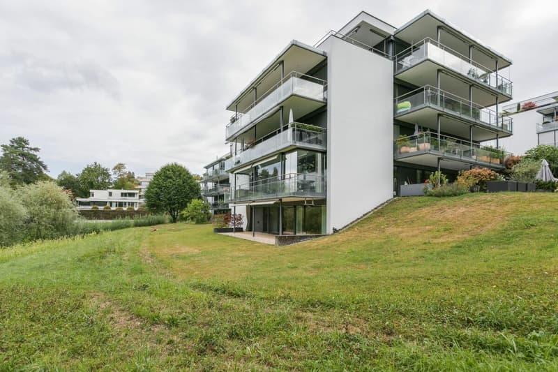Charmante 3.5-Zimmer-Gartenwohnung mit viel Privatsphäre in der Stadt Zug (11)