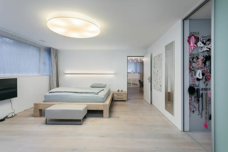 Exklusive 5.5-Zimmer-Wohnung mit Gartensitzplatz in der Stadt Zürich (8)