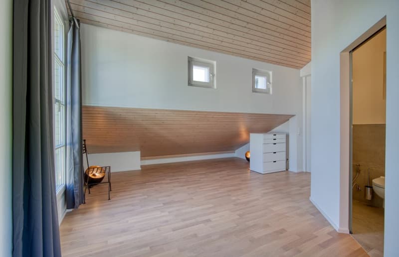 6.5-Zimmer-Haus mit Weitblick über den Zürichsee (13)