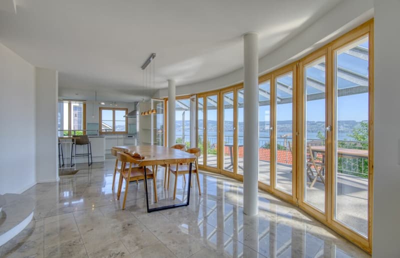 6.5-Zimmer-Haus mit Weitblick über den Zürichsee (5)