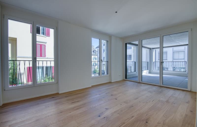 Moderne 3.5-Zimmer-Wohnung mit Loggia an zentraler Lage (7)