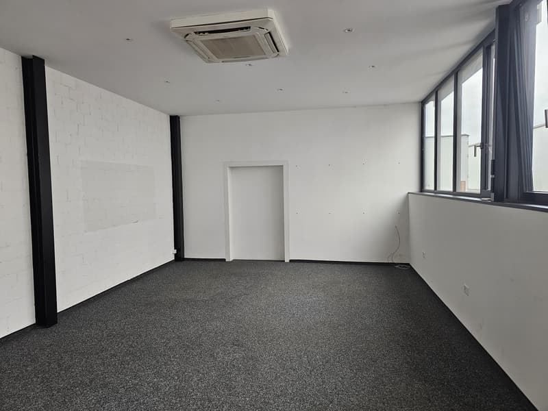 Zentrale Büro- und Gewerbefläche zu vermieten (3)