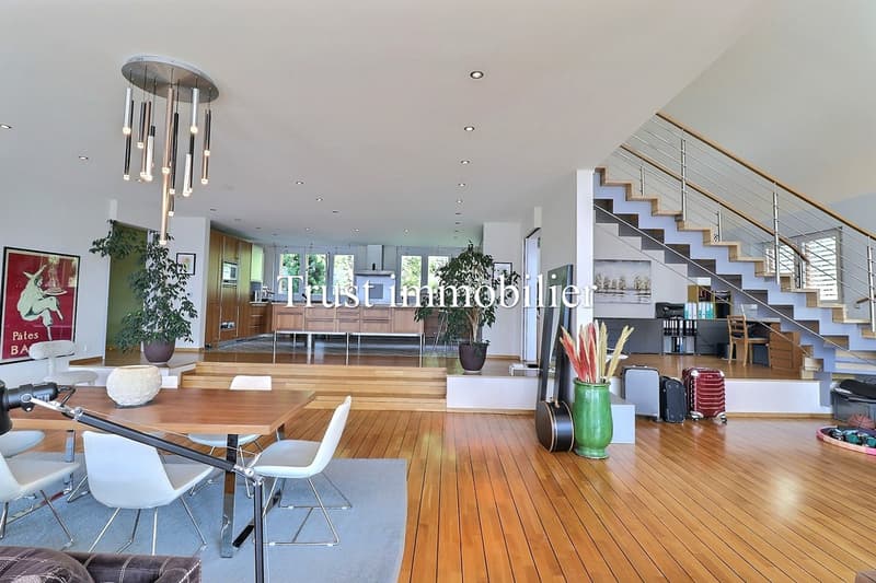 Magnifiques espaces pour cette Villa en location à Sergnou, Lens (6)