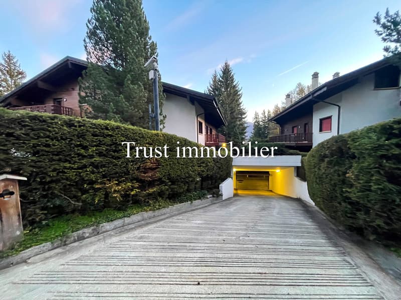 4027L. Bel appartement 4.5 pcs à louer, centre de Crans (10)