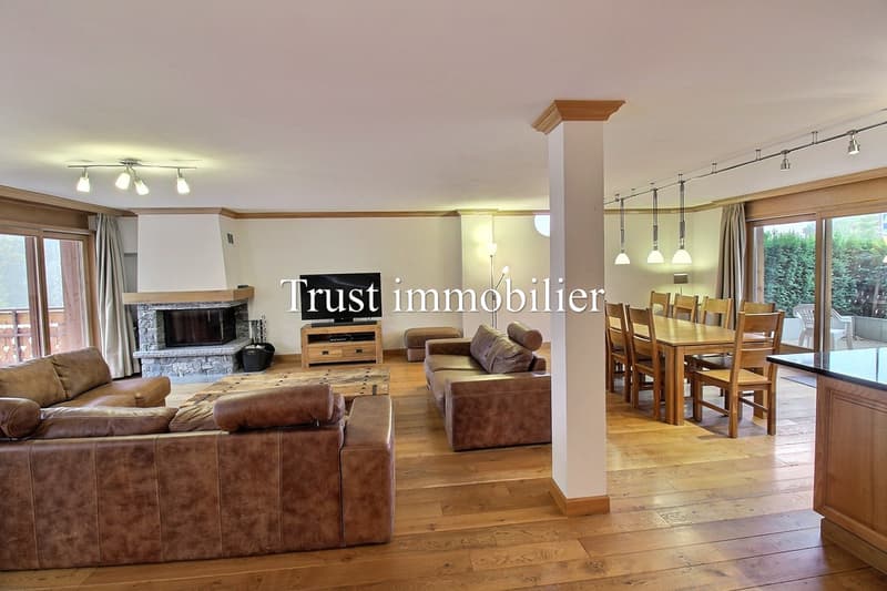 5003. Double appartement en RdC au centre de Crans (3)