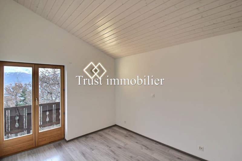 Vue splendide et charme garantis pour ce Chalet rénové (4)