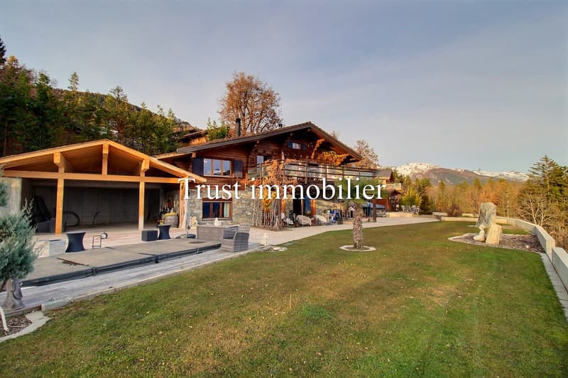 Vue panoramique et tranquillité garanties pour ce Chalet (12)