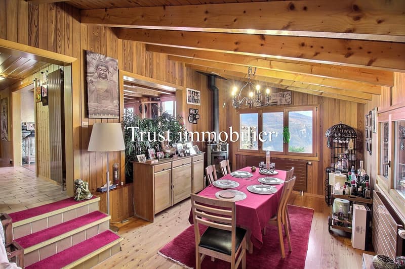 Vue panoramique et tranquillité garanties pour ce Chalet (7)