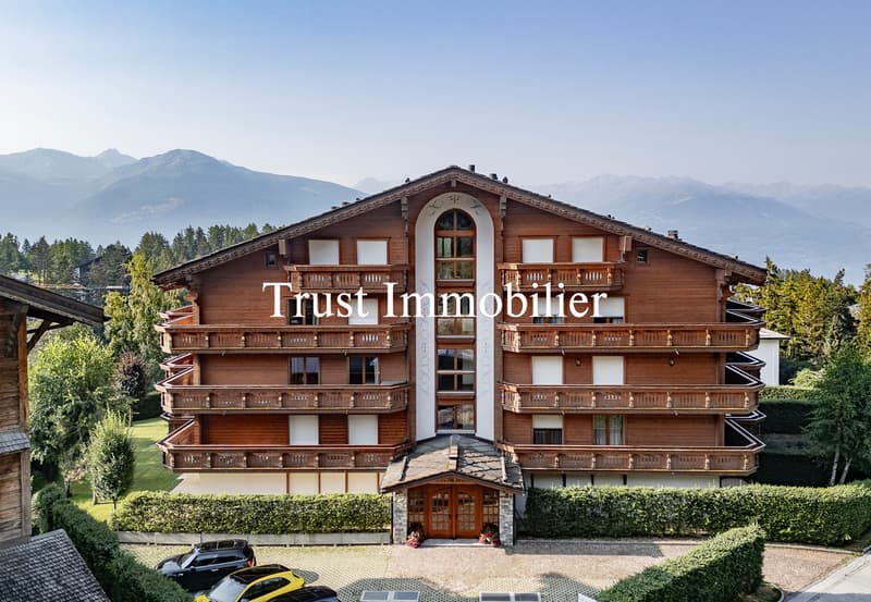 5006. Appartement 5.5pcs dans un cadre privilégié à Crans (2)