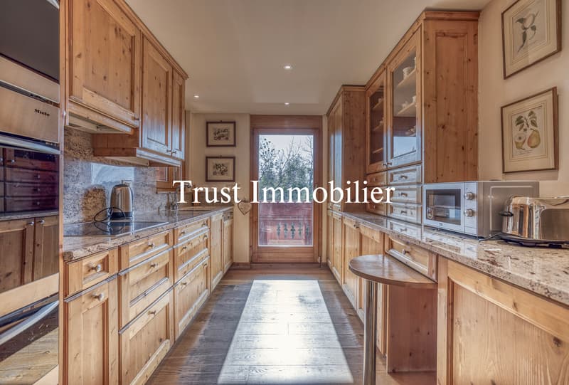 5006. Appartement 5.5pcs dans un cadre privilégié à Crans (6)