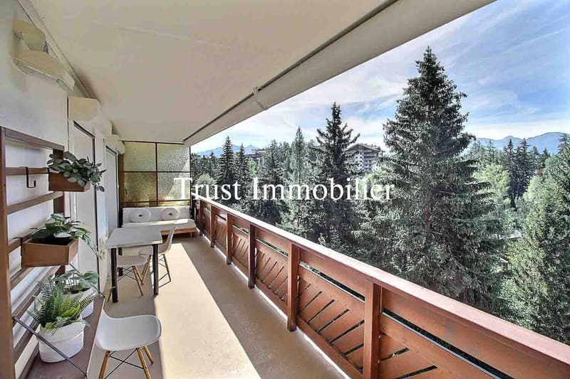 2002. Luxueux 2.5 pcs, au calme et au Centre de Crans (3)