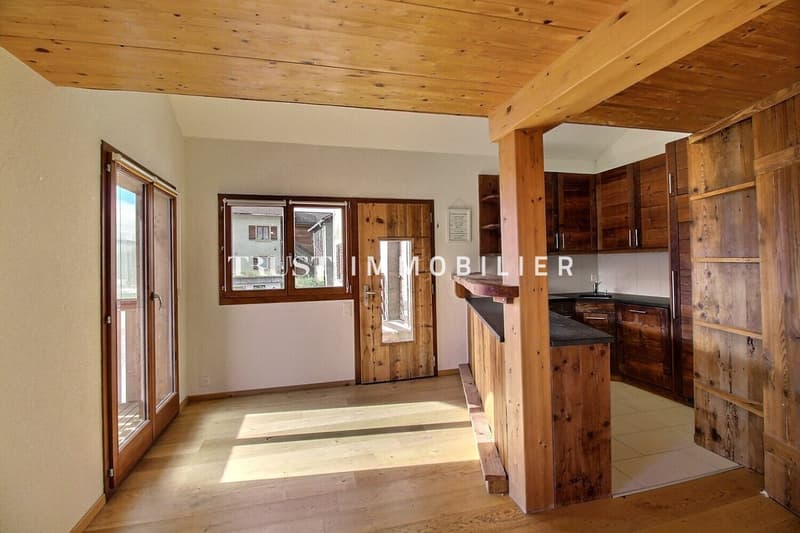 LUC / AYENT - MAGNIFIQUE GRANGE RÉNOVÉE AVEC MAISON VILLAGEOISE (3)