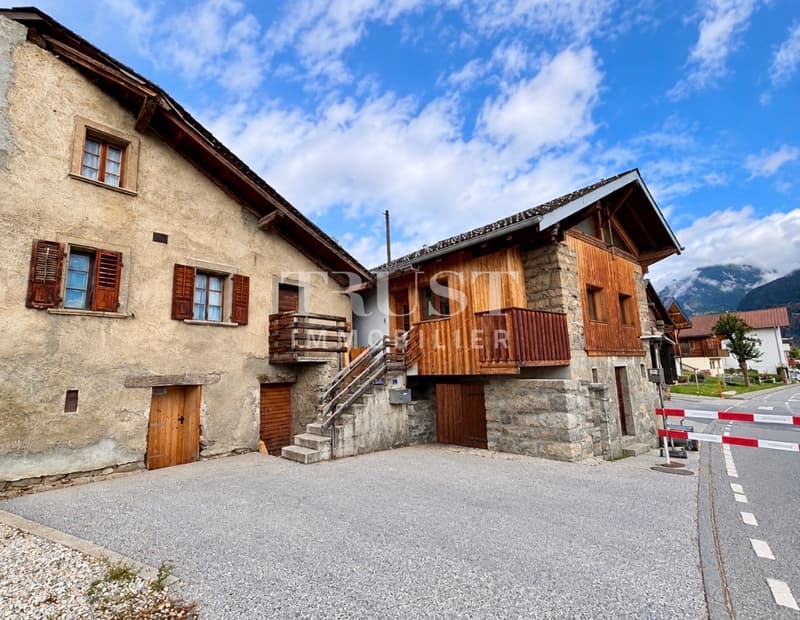 LUC / AYENT - MAGNIFIQUE GRANGE RÉNOVÉE AVEC MAISON VILLAGEOISE (1)