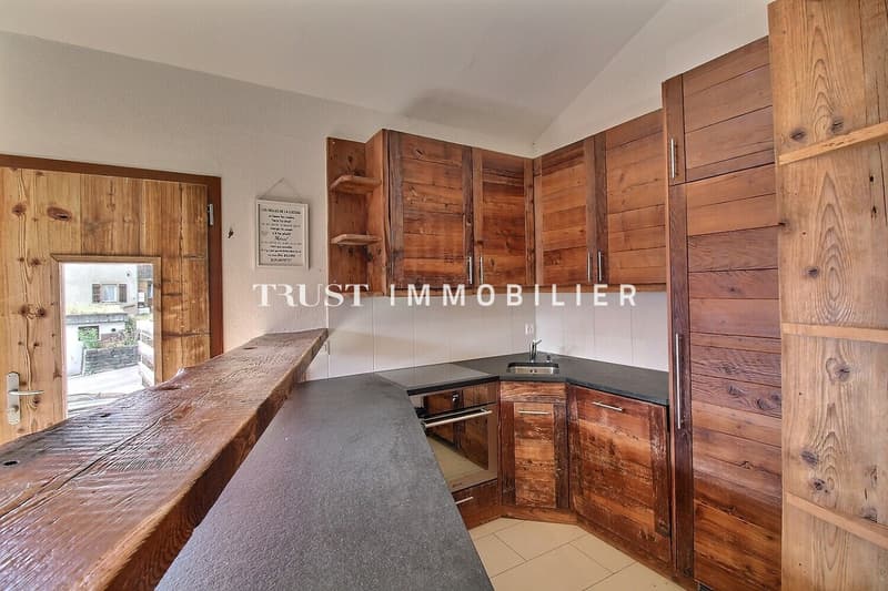 LUC / AYENT - MAGNIFIQUE GRANGE RÉNOVÉE AVEC MAISON VILLAGEOISE (11)