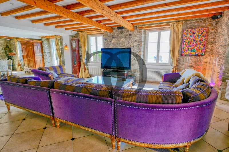 Coquette propriété avec vue panoramique (7)