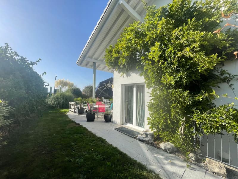 A vendre magnifique villa individuelle de 2.5 pces sur la commune d'Avry-s-Matran (13)