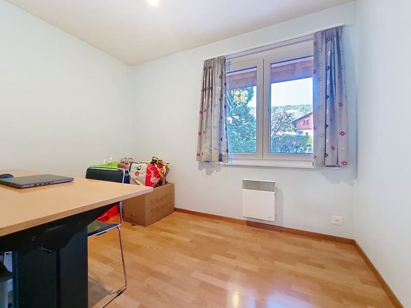 Exclusivité! ARZIER-LE-MUIDS - magnifique villa jumelle de 6.5 pièces - Prix négociable. (12)
