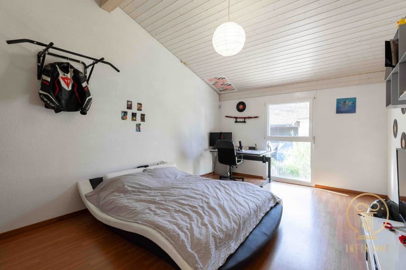 Exclusivité ! CHATEL-ST-DENIS, objet rare. Magnifique villa jumelée par le garage 5.5 pièces. (8)