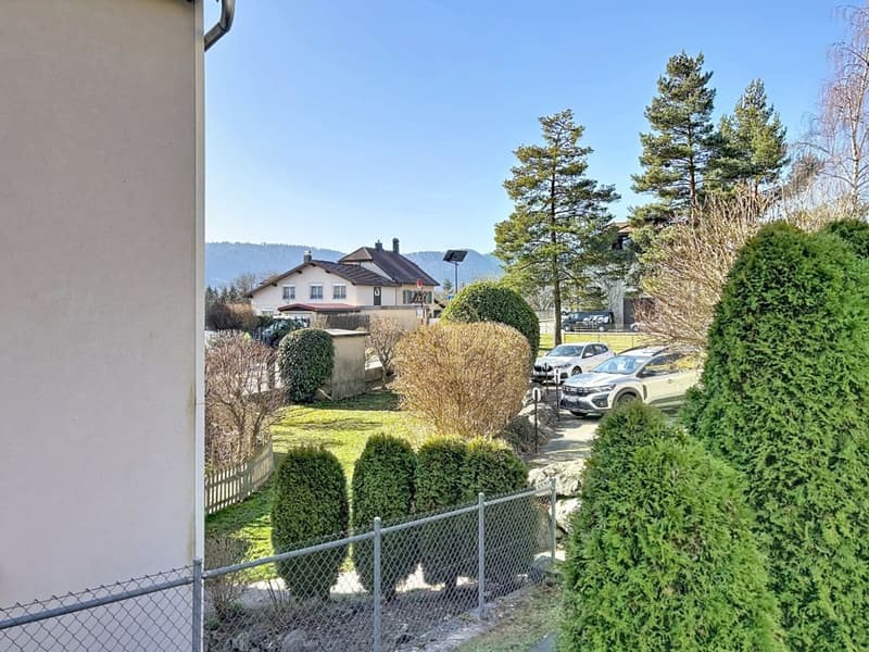 A BALLAIGUES - bel immeuble très bien entretenu et rénové de 5 appartements, 2 dépôts et 9 places de parc (5)
