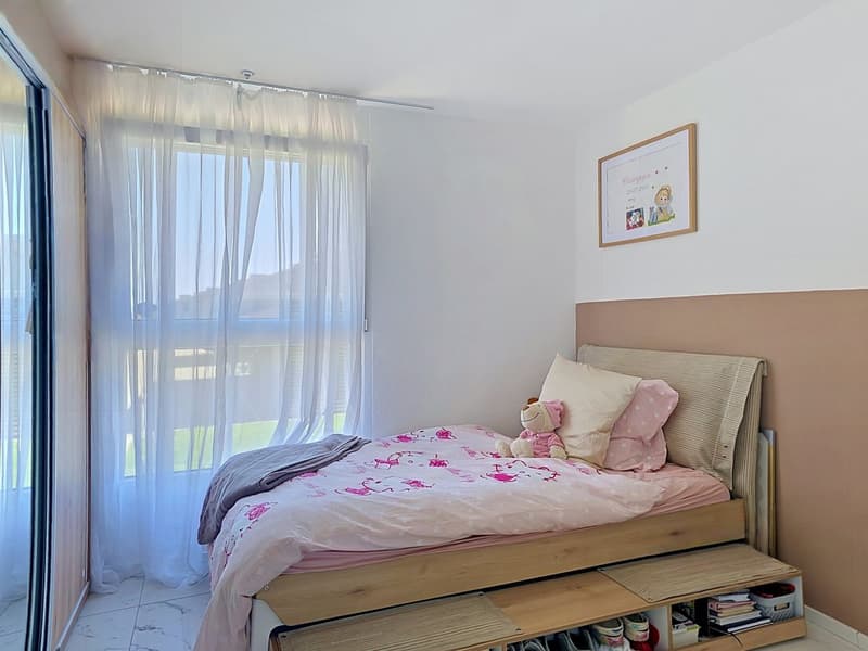 LUCENS - Bel appartement contemporain (2)