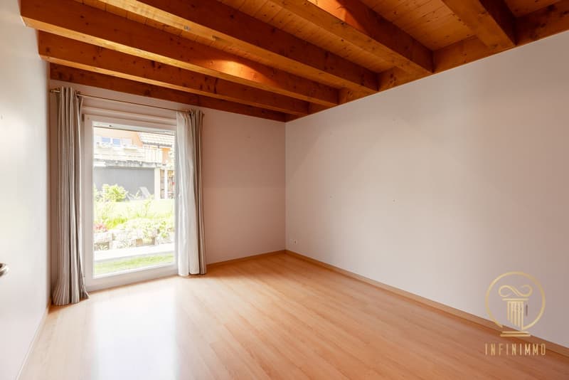 ST-OYENS - jolie villa jumelle de 5.5 pièces dans un quartier calme et très agréable. (7)