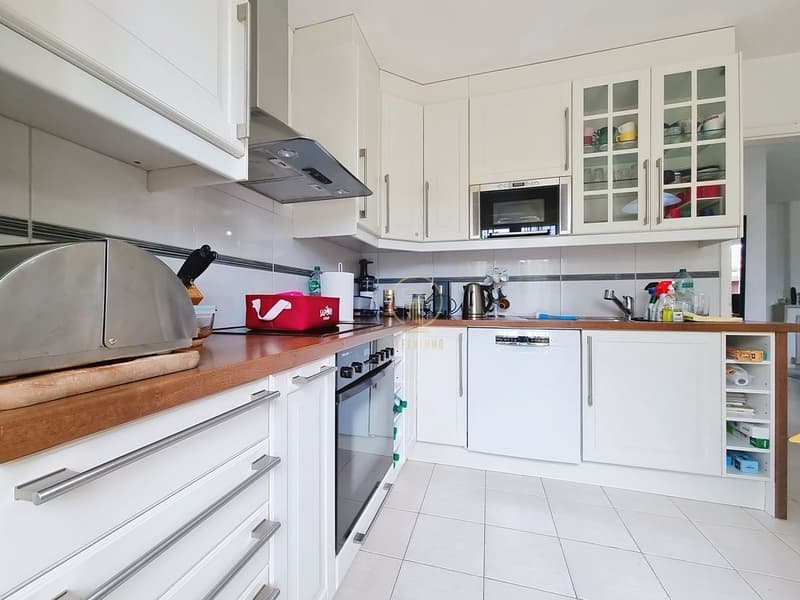 RENENS - Villa mitoyenne de 5.5 p. avec grand jardin. Pas inscrite dans une PPE. (6)