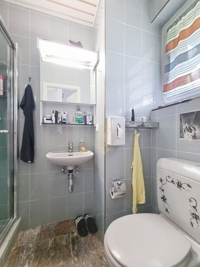 RENENS - Villa mitoyenne de 5.5 p. avec grand jardin. Pas inscrite dans une PPE. (13)