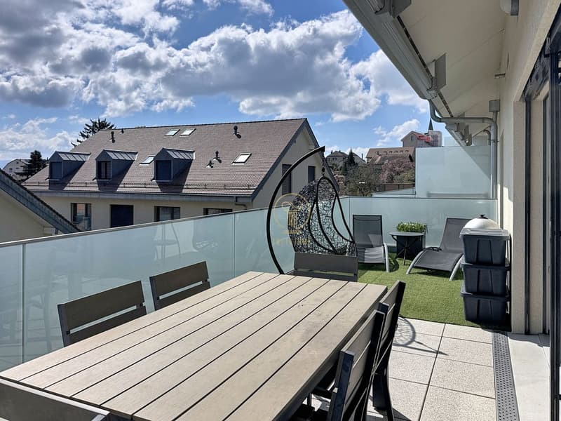 YENS - Magnifique appartement avec vue dégagée sur le lac (1)