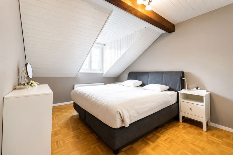 ECHICHENS - Magnifique appartement de 2,5 pièces entièrement rénové (5)