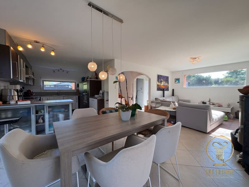 Salon et Cuisine