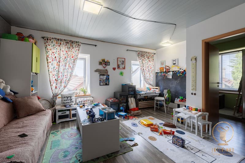 EXCLUSIVITE! OBJET RARE, Belle maison villageoise au coeur de Burtigny de 7.5 pièces (7)