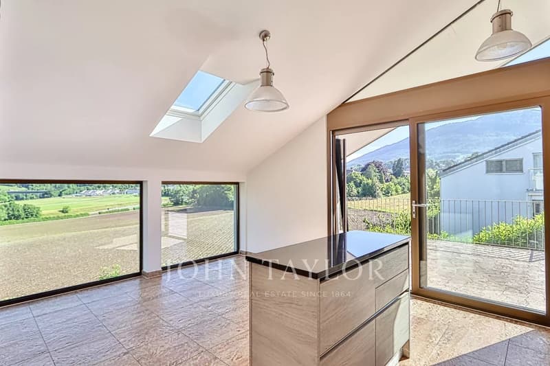 Villa mitoyenne contemporaine, comme neuve (13)