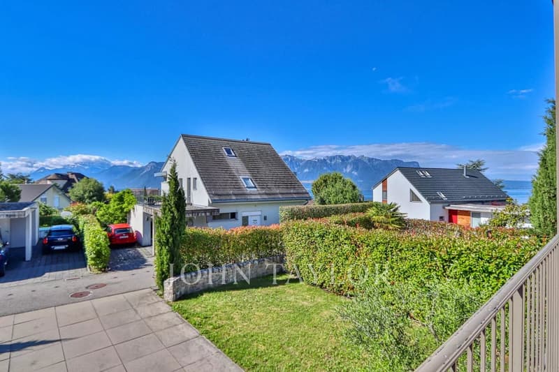 Villa mitoyenne contemporaine, comme neuve (10)