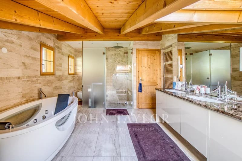 CO-EXCLUSIVITÉ! Fabuleux chalet familiale avec vue panoramique sur les montagnes (10)