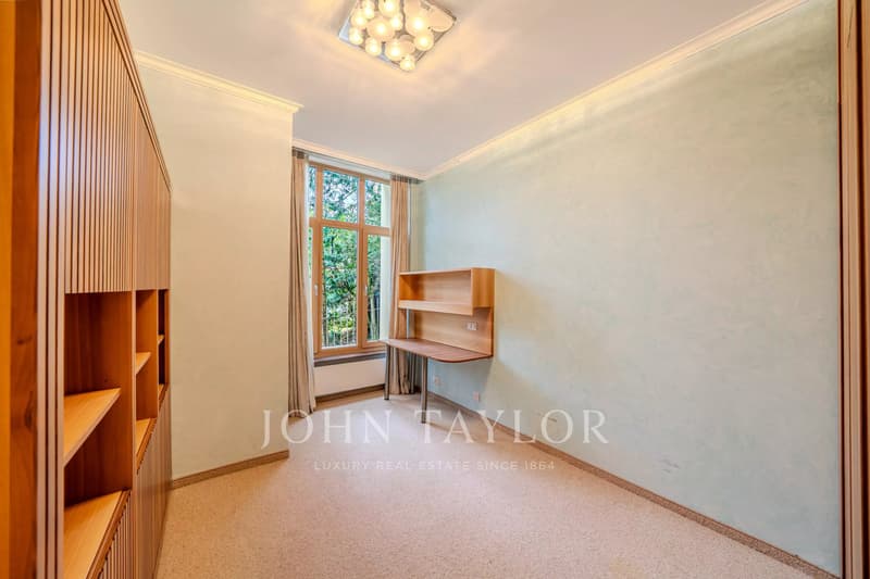 Superbe appartement de 3.5 pièces aux volumes remarquables et vue sur le lac (7)
