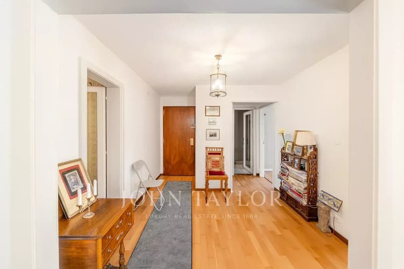 Appartement de 2.5p au coeur de Montreux (12)