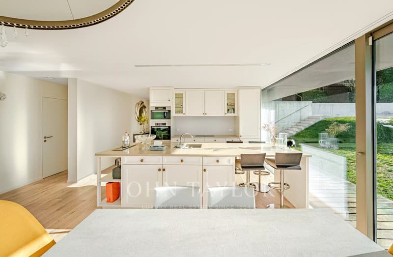 EXCLUSIVITÉ! Exceptionnel 4.5 pièces contemporain avec vue panoramique sur le lac (3)